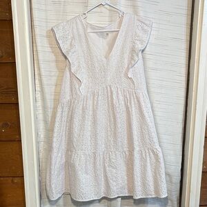 Time and Tru White Eyelet V-Neck Top